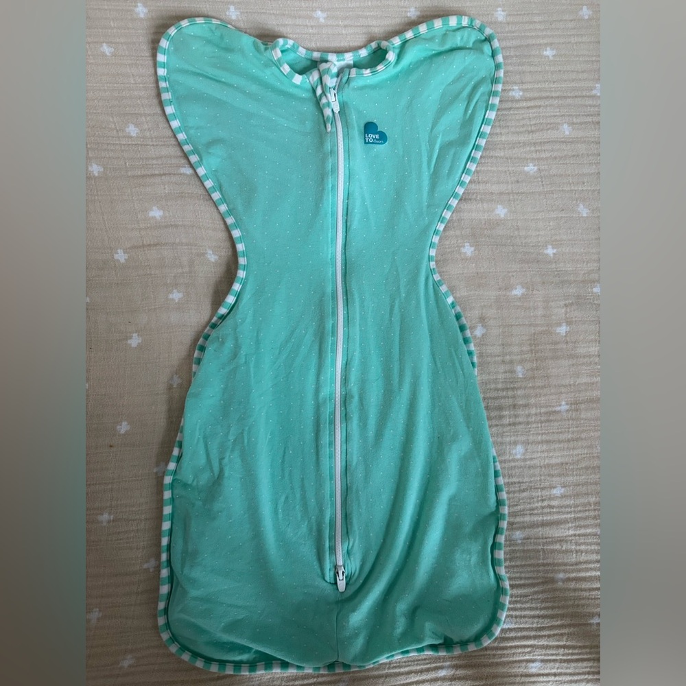Love to Dream Swaddle Up Lite in Green